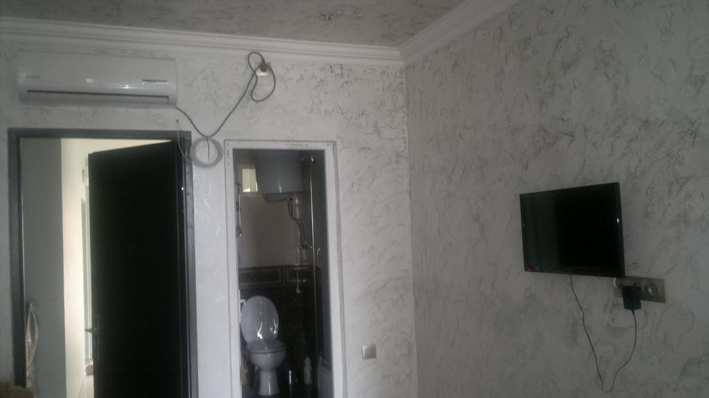 Nini'S Apartments บาทูมิ ภายนอก รูปภาพ